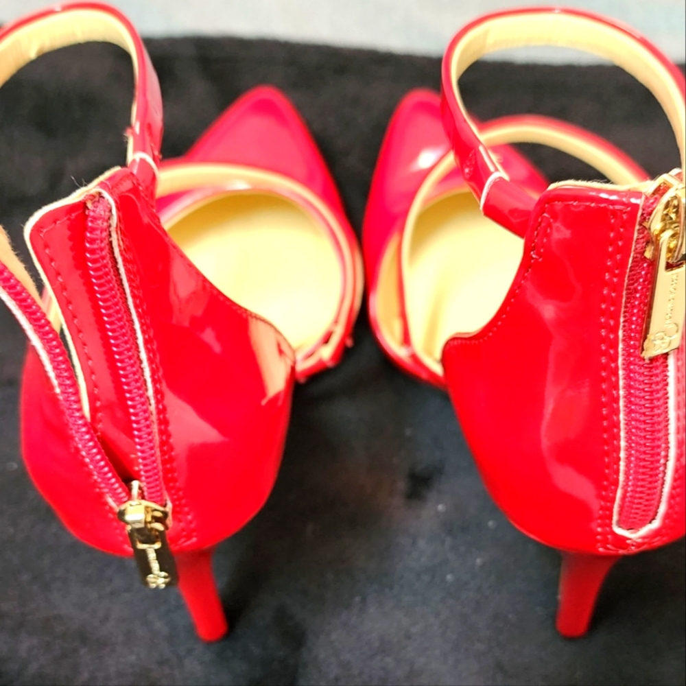 Woman shoes